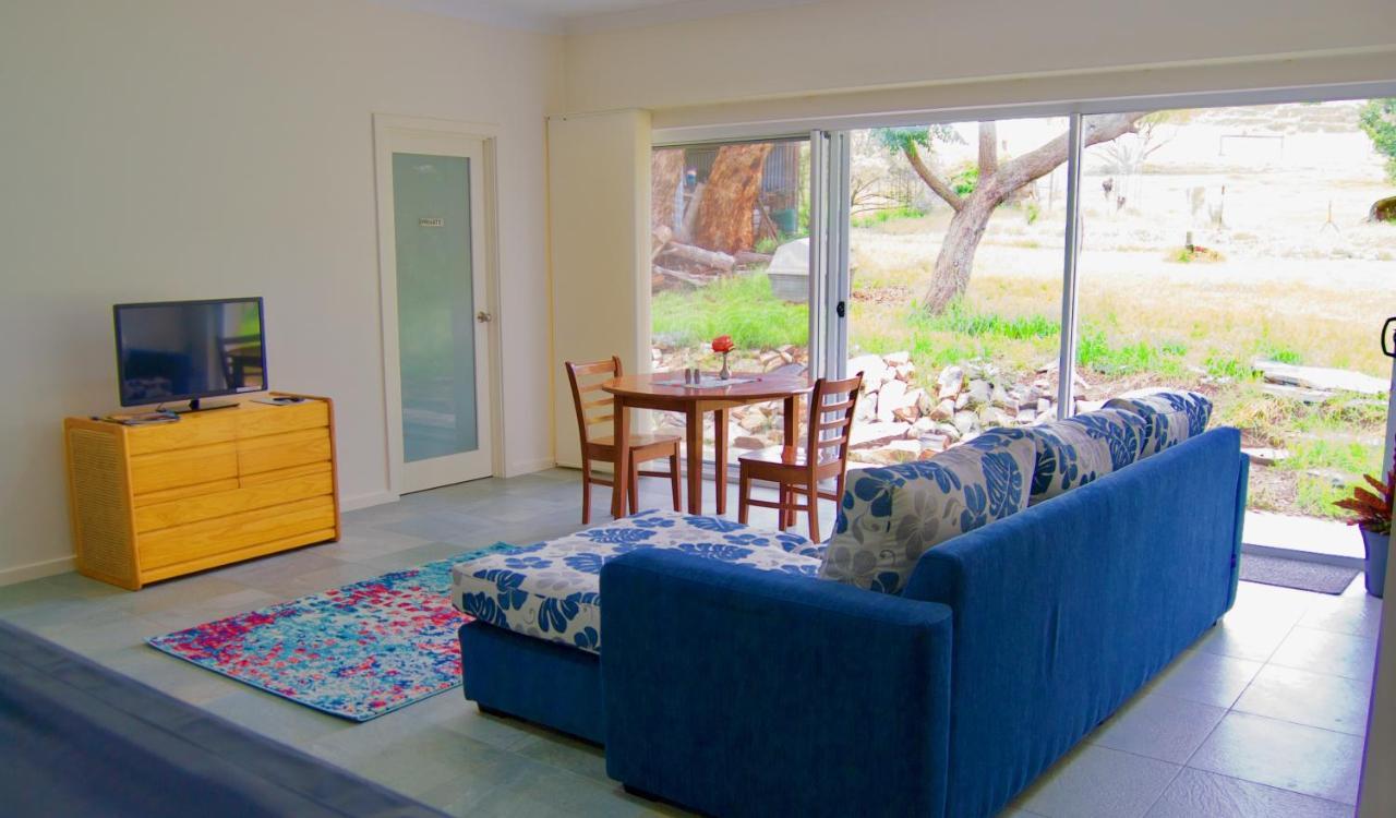 Back Valley Farmstay Bed And Breakfast Victor Harbor Exteriör bild