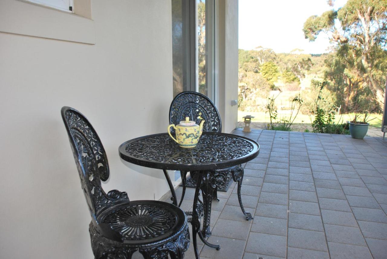 Back Valley Farmstay Bed And Breakfast Victor Harbor Exteriör bild